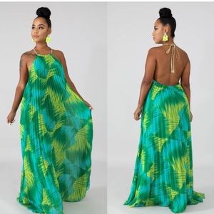 Gorgeous Tropical Leaf Print Maxi
